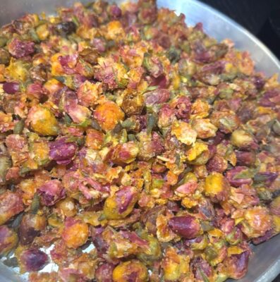 بخور الورد بالزعفران